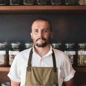 Mirko Gatti Foraging Experience nel sottobosco con Radici Restaurant